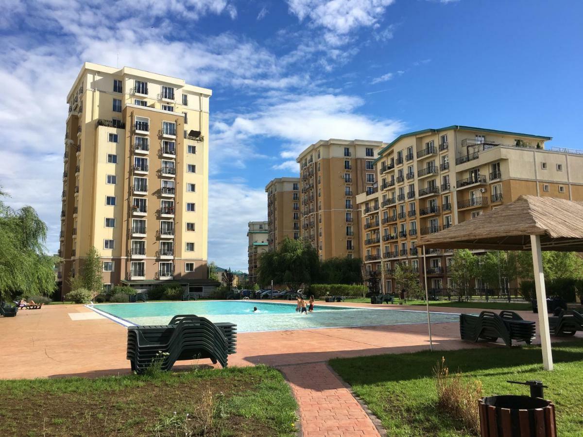 Luxury Apartment With Pool In North Bucharest Cretuleasca Eksteriør bilde