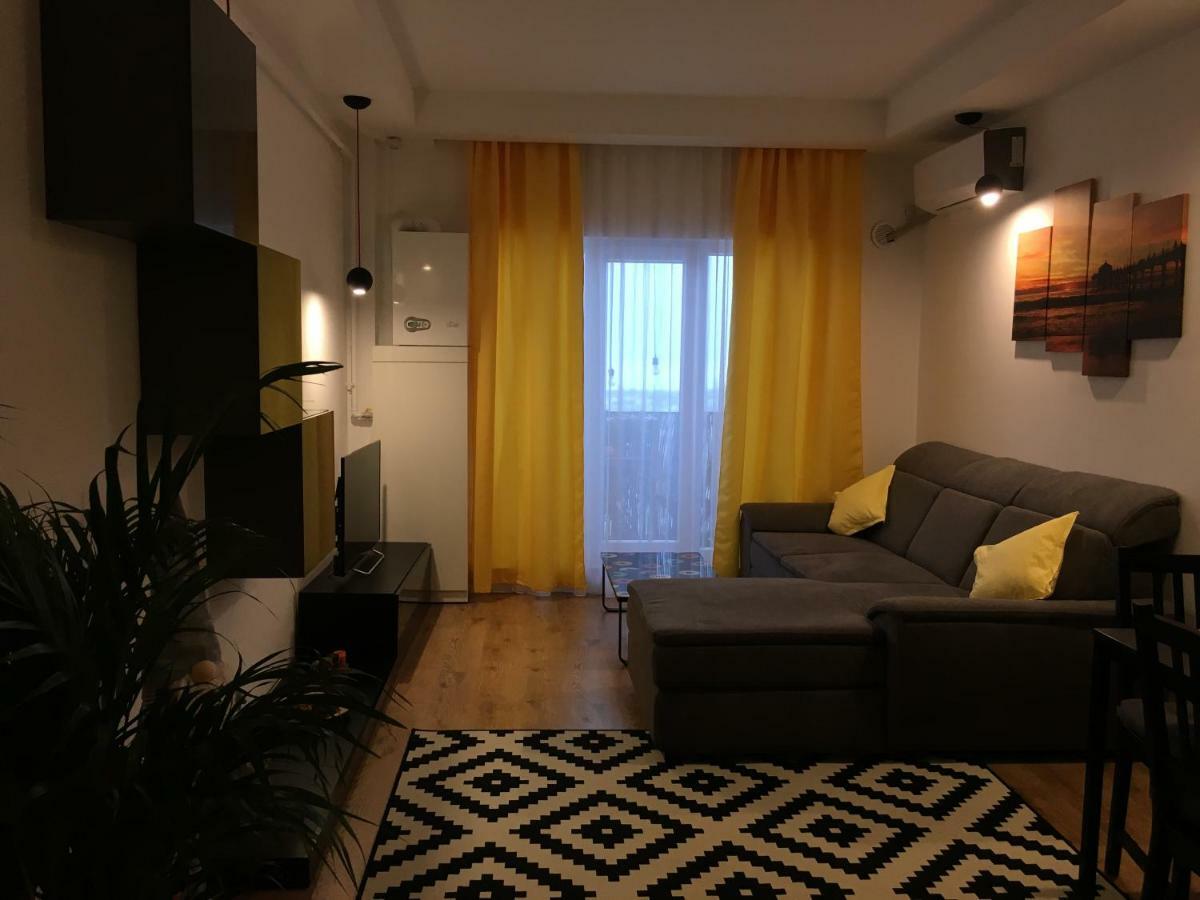 Luxury Apartment With Pool In North Bucharest Cretuleasca Eksteriør bilde